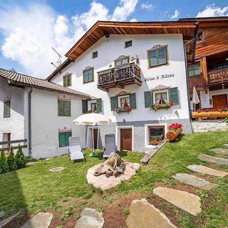Apartments Berna Ortisei Bagian luar foto